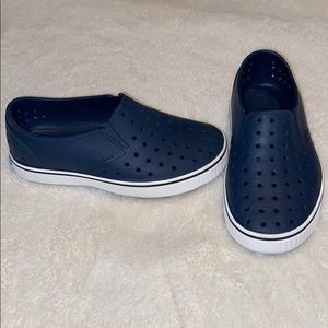 Native slip ons